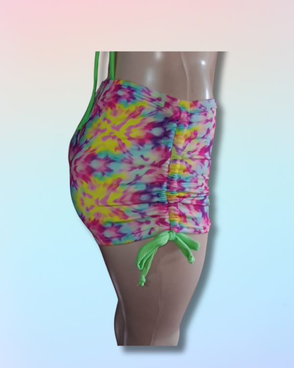Short con Bandas Laterales